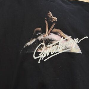 Ariana grande tour crewneck